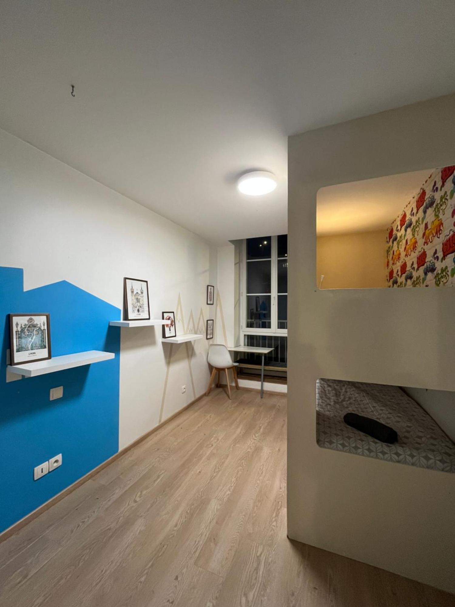 La Roue Libre 3 Chambres - 1Er Etage Au Centre Ville De L'Arbresle Eveux Eksteriør billede